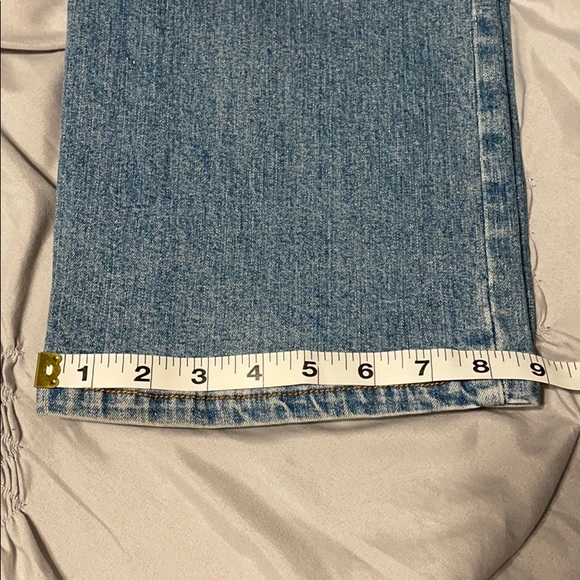 Levi’s Relaxed Boot Cut 550. Size 12 L. - Picture 10 of 14